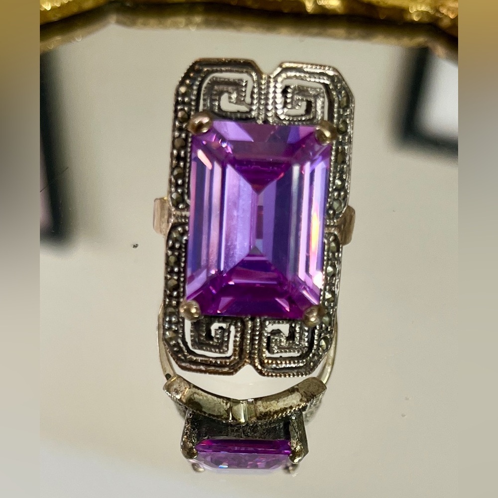 Elegant Purple Gemstone Ring